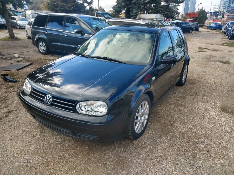 VW Golf 1.6 I, снимка 1 - Автомобили и джипове - 47622535