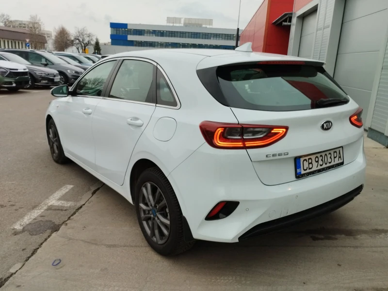 Kia Ceed 1.6 crdi ГАРАНЦИЯ, снимка 6 - Автомобили и джипове - 48249687