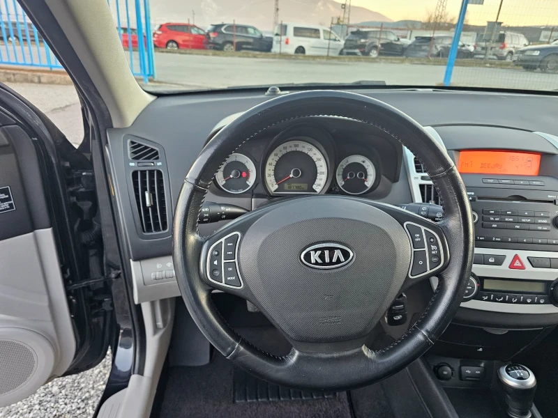 Kia Ceed 1.6 crdi, снимка 10 - Автомобили и джипове - 48522168