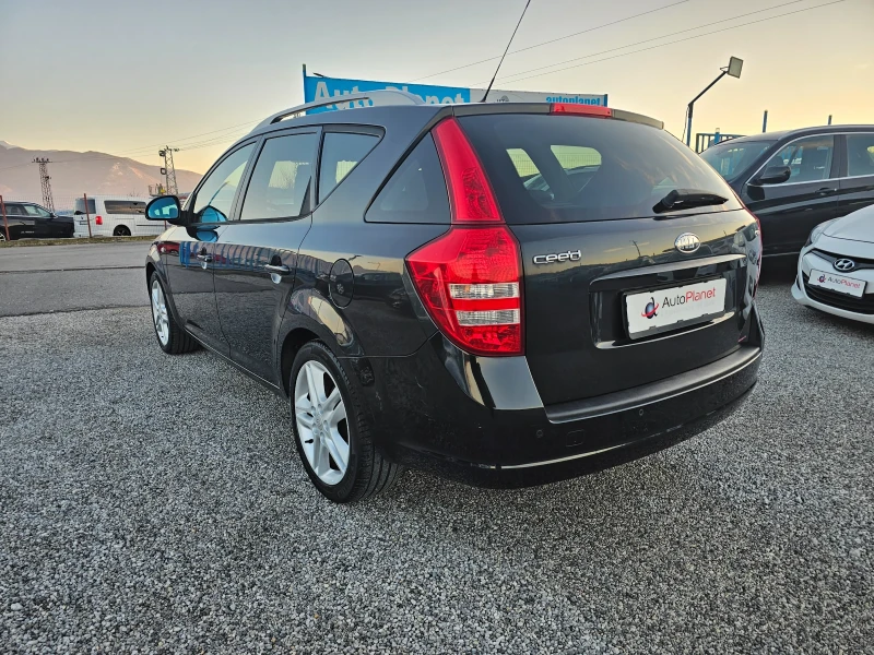 Kia Ceed 1.6 crdi, снимка 4 - Автомобили и джипове - 48522168