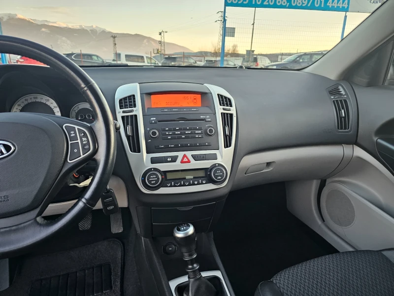 Kia Ceed 1.6 crdi, снимка 11 - Автомобили и джипове - 48522168