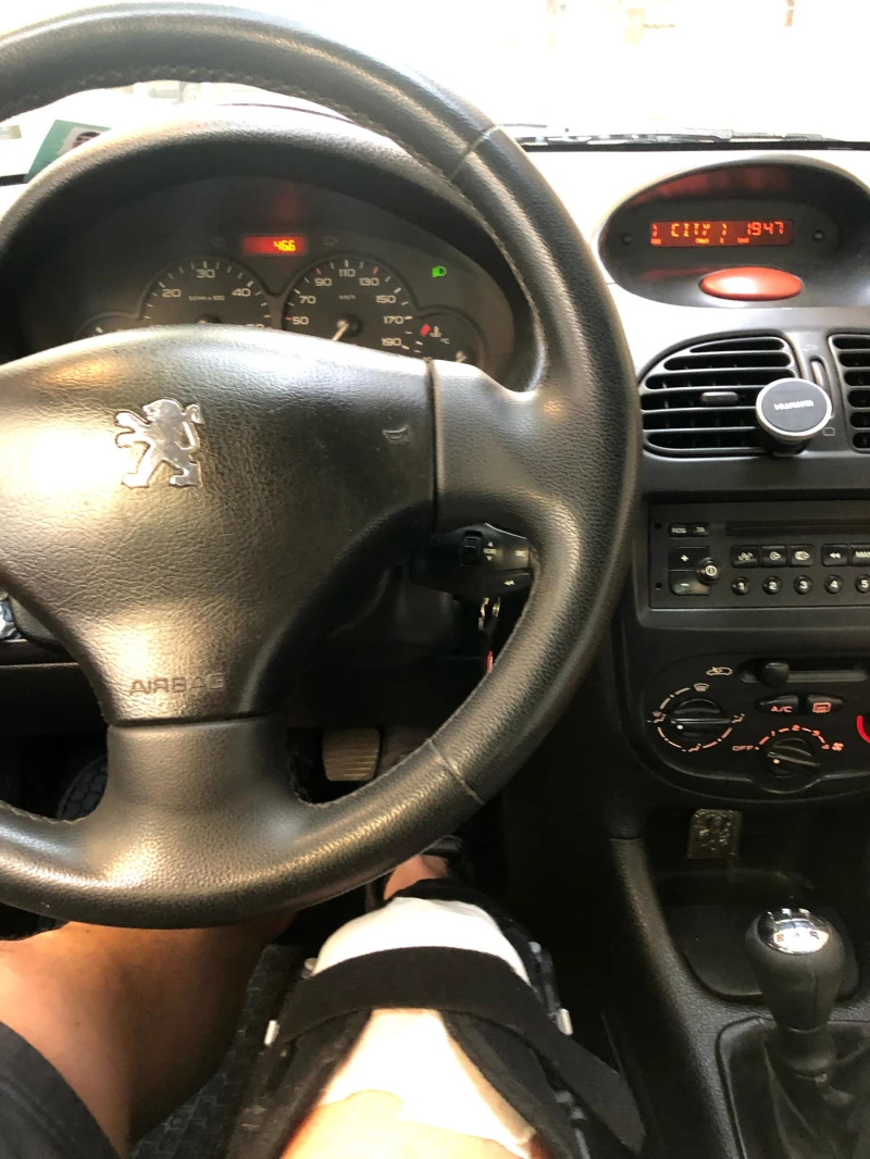 Peugeot 206 1, 4 HDI, снимка 6 - Автомобили и джипове - 48584472