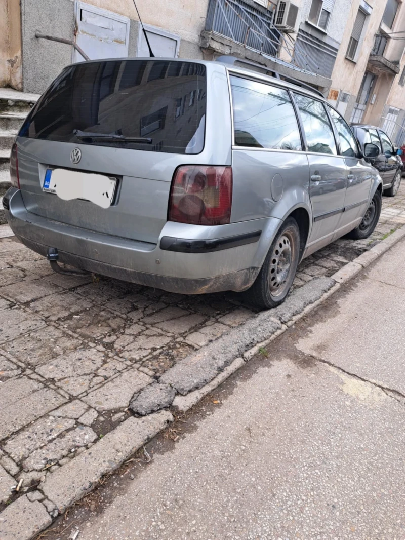 VW Passat, снимка 2 - Автомобили и джипове - 49358478