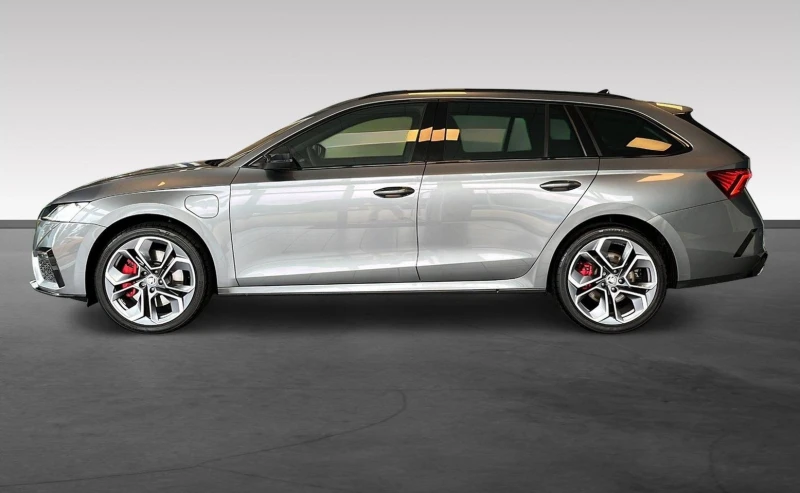 Skoda Octavia RS* 2.0 TSI* DSG* PLUG-IN* DISTR* KEYLESS* , снимка 6 - Автомобили и джипове - 51202494