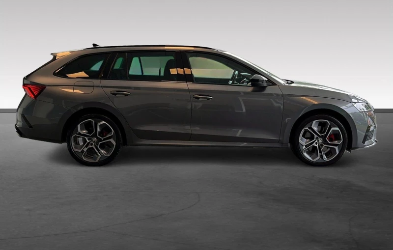 Skoda Octavia RS* 2.0 TSI* DSG* PLUG-IN* DISTR* KEYLESS* , снимка 3 - Автомобили и джипове - 51202494