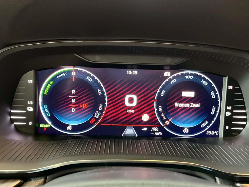 Skoda Octavia RS* 2.0 TSI* DSG* PLUG-IN* DISTR* KEYLESS* , снимка 8 - Автомобили и джипове - 51202494