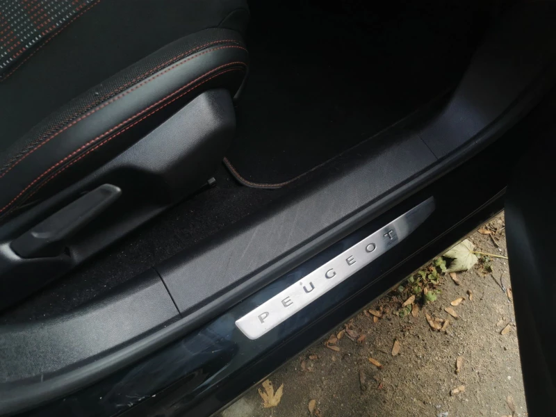 Peugeot 308 GT line HDI, снимка 15 - Автомобили и джипове - 51980346