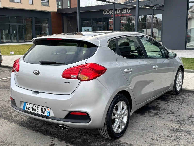 Kia Ceed 1, 6 CRDi* РЕАЛНИ КМ* ПАНОРАМА* EURO 5B, снимка 6 - Автомобили и джипове - 53035476