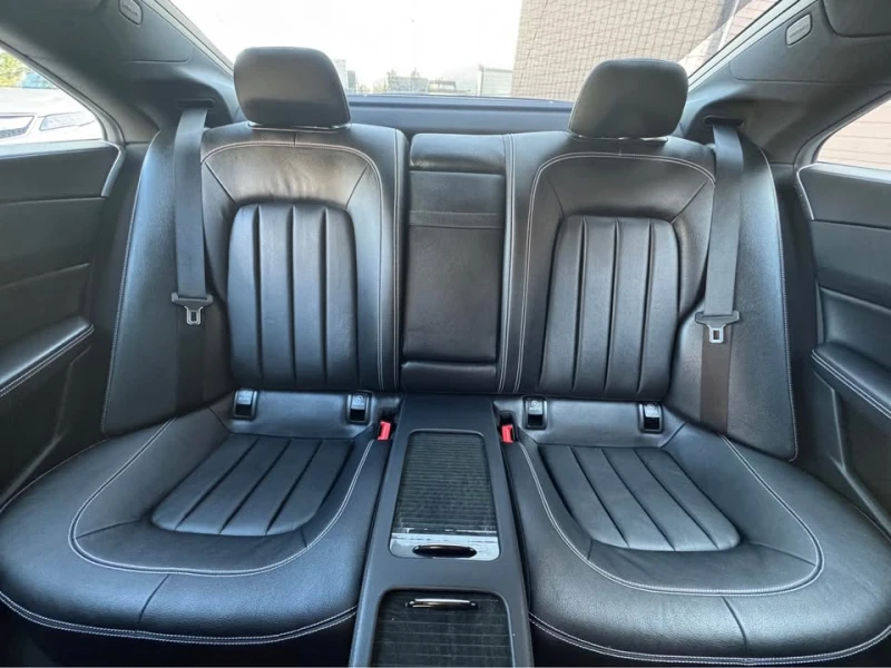 Mercedes-Benz CLS 400 AMG PACK * PANO * HARMAN * CARFAX * АВТОКРЕДИТ * , снимка 16 - Автомобили и джипове - 53188294
