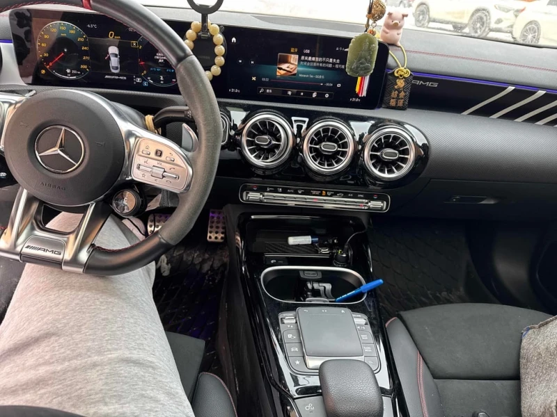 Mercedes-Benz CLA * AMG * CARFAX * БЕЗ ПЪРВОНАЧАЛНА ВНОСКА, снимка 9 - Автомобили и джипове - 53253072