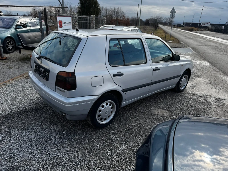 VW Golf 1.6/75к.с КЛИМАТИК* ИТАЛИЯ* RECARO, снимка 3 - Автомобили и джипове - 53463341
