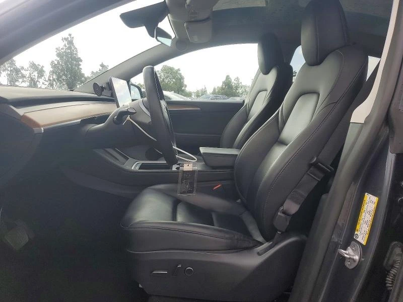 Tesla Model Y, снимка 7 - Автомобили и джипове - 54656132