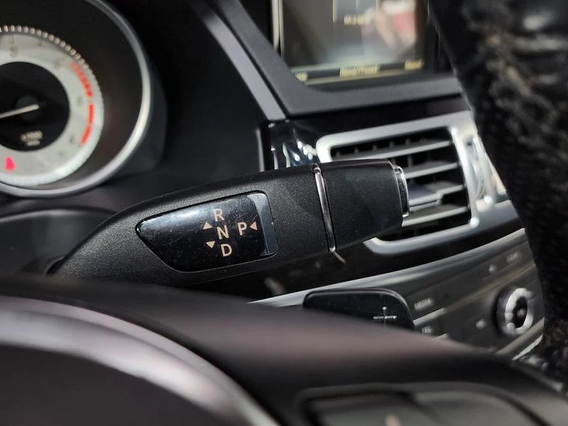 Mercedes-Benz E 220 E220 Bluetec Avantgarde Sport| 170к.с.| ВКЛ.ТЕХНОТ, снимка 9 - Автомобили и джипове - 55101220