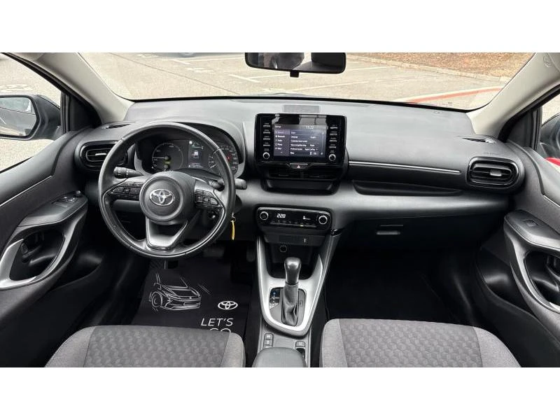 Toyota Yaris 1.5HSD ACTIVE, снимка 8 - Автомобили и джипове - 56494751