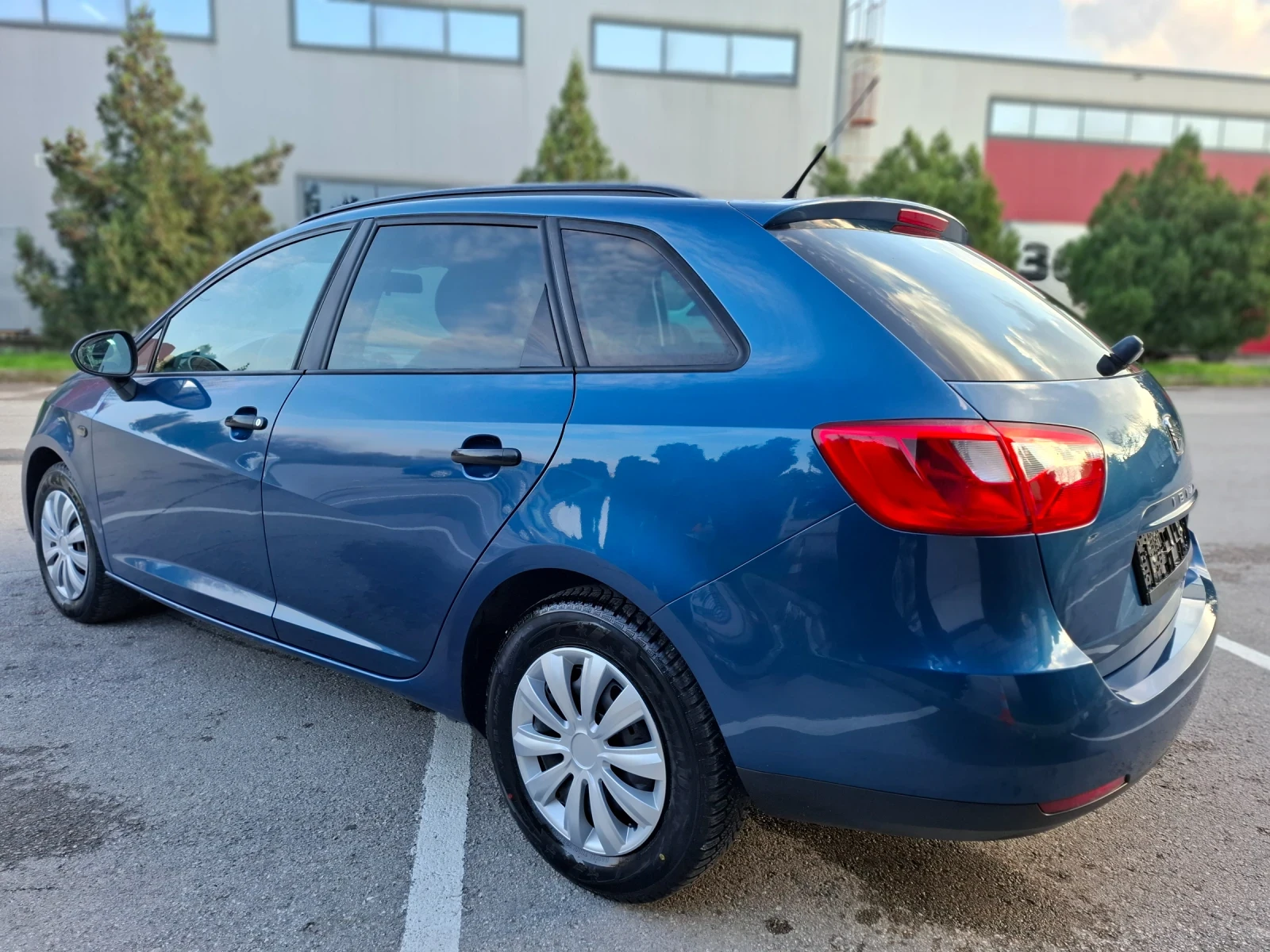 Seat Ibiza 1.4i 86hp * EURO 5 * КЛИМАТИК * ЛИЗИНГ *  - изображение 4