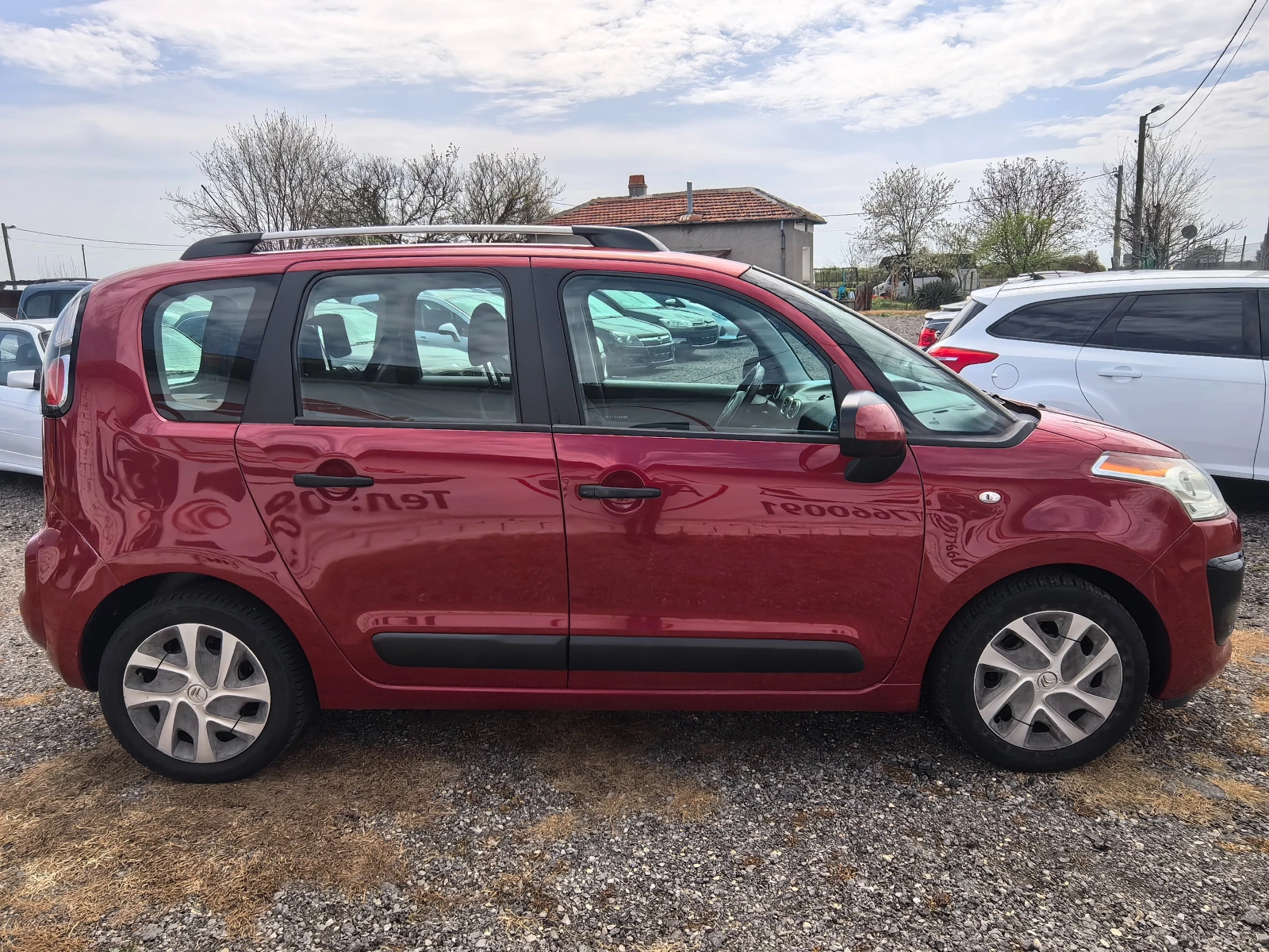 Citroen C3 Picasso 1.4i ГАЗ 123000км - изображение 6