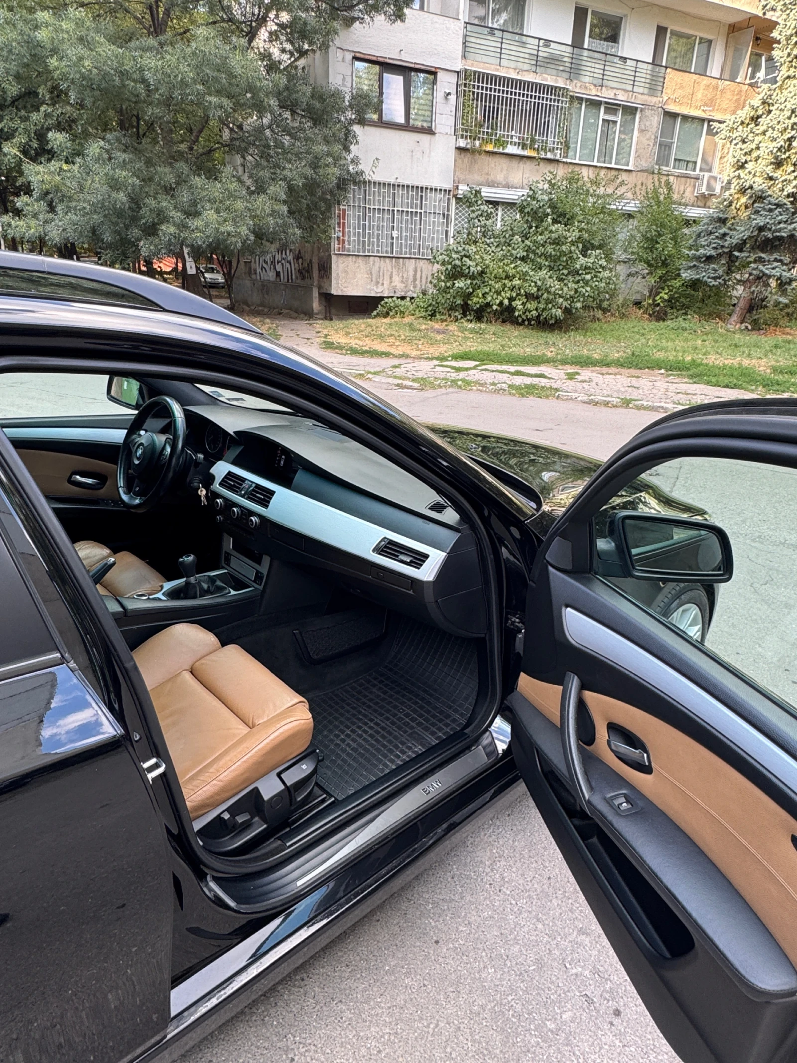 BMW 525 LCI - изображение 8