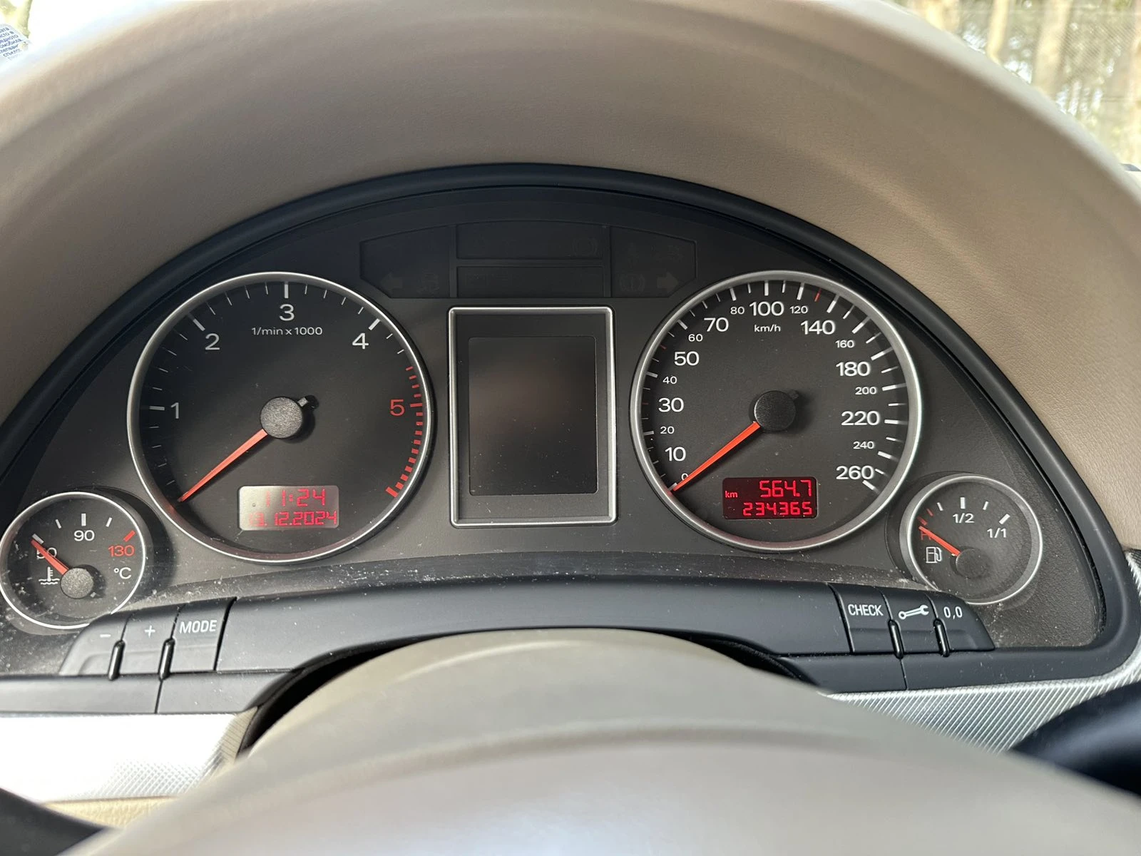 Audi A4 TDI - изображение 5