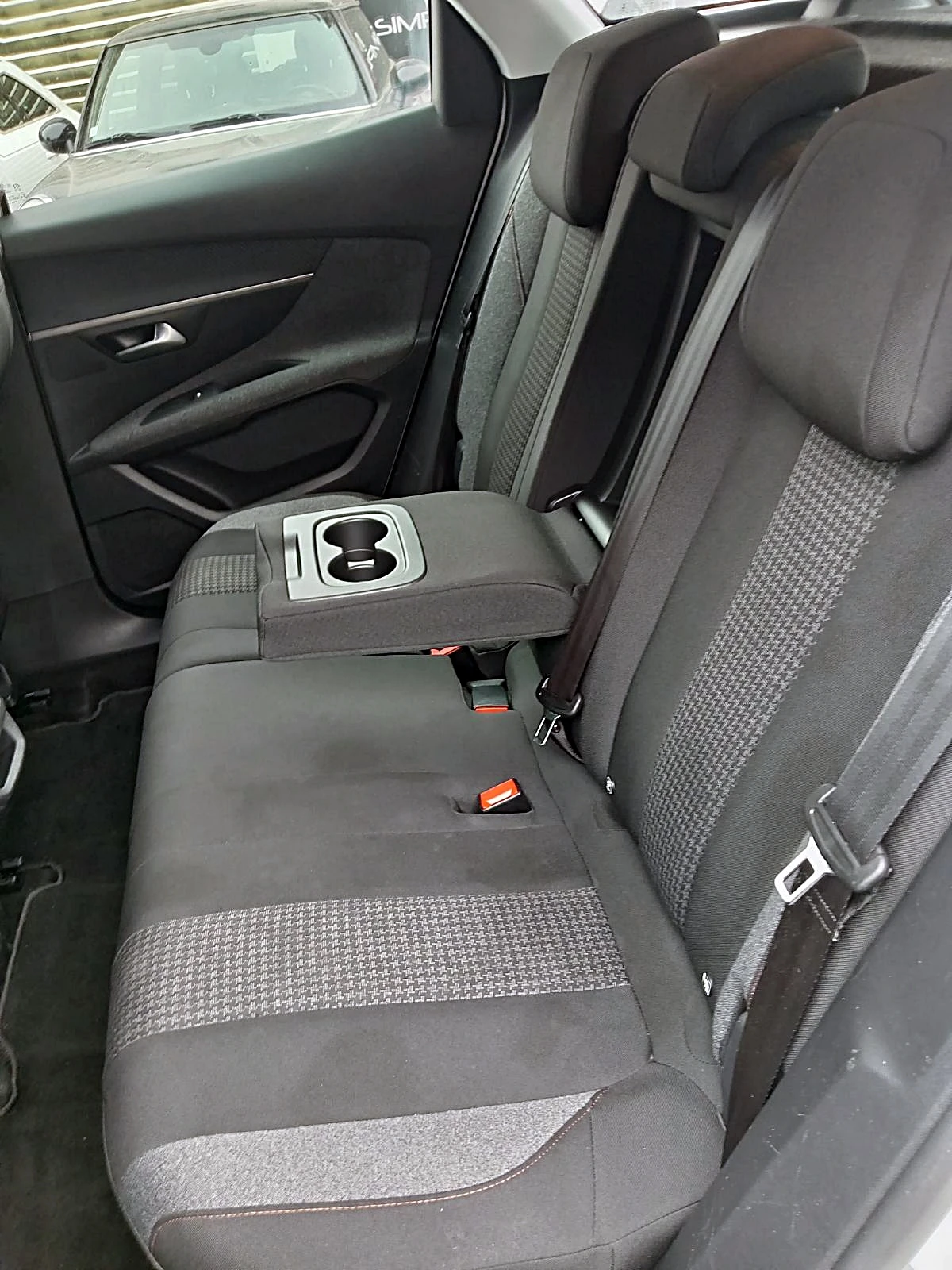 Peugeot 3008 AUTOMATIC - изображение 9
