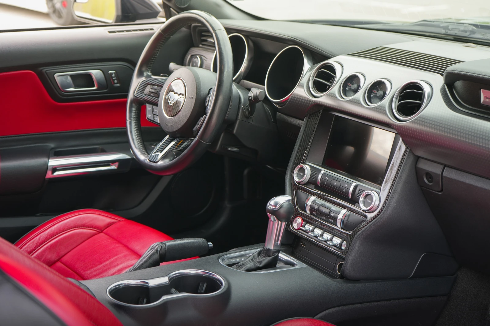 Ford Mustang  - изображение 3