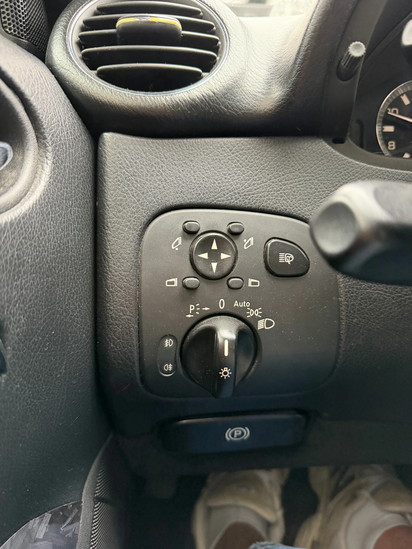 Mercedes-Benz CLK AMG NAVI CARPLAY, снимка 13 - Автомобили и джипове - 54006438