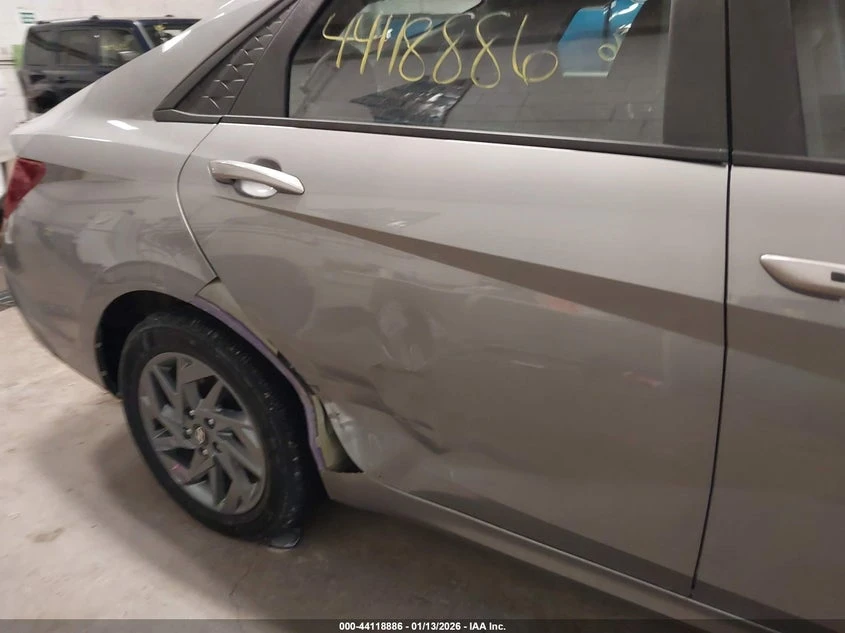 Hyundai Elantra * Hybrid Blue* BUY NOW* , снимка 6 - Автомобили и джипове - 54022722