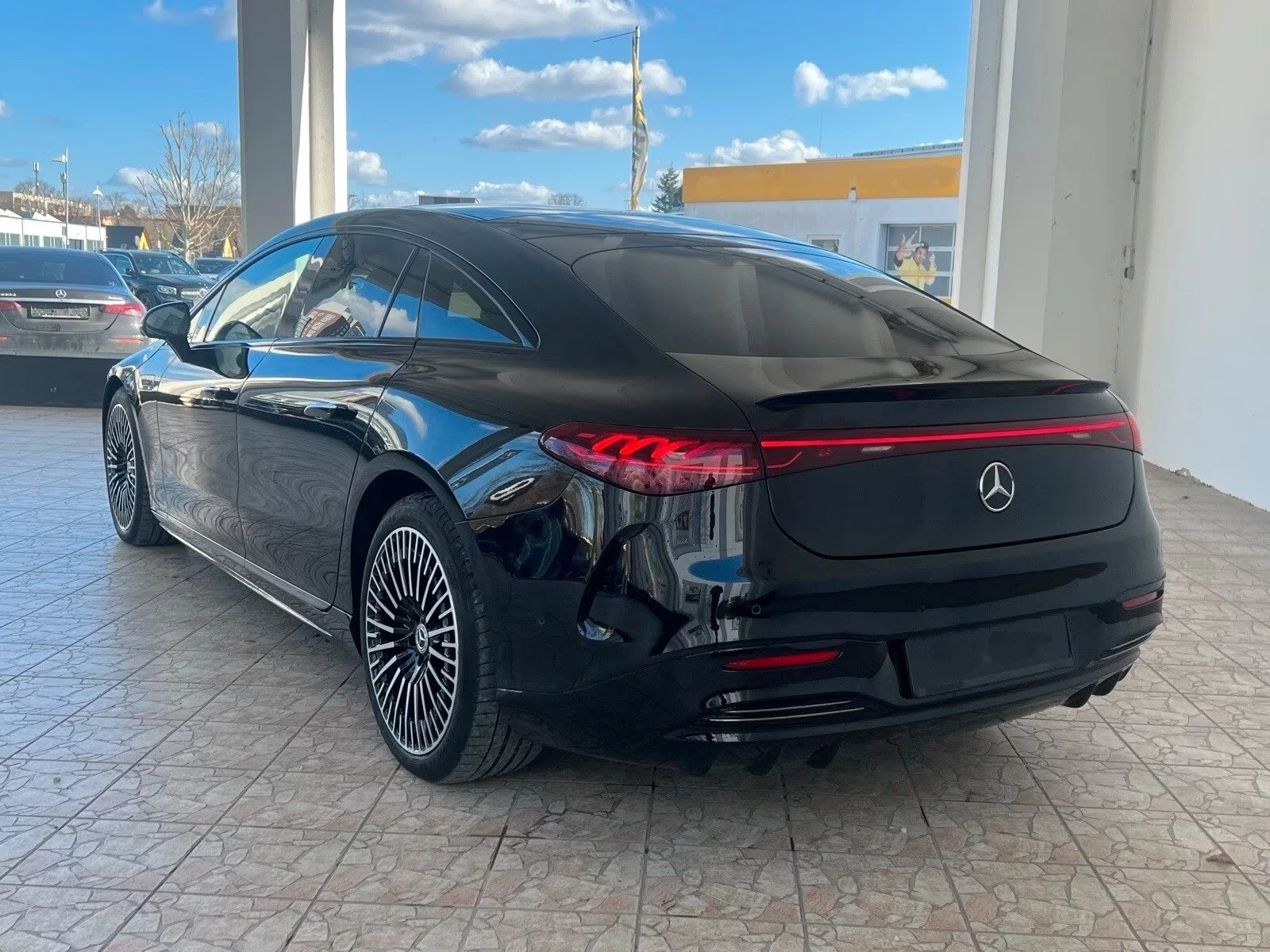 Mercedes-Benz EQS 580 AMG/4MATIC/HYPERSCREEN/BURM/PANO/HEADUP/360/TV | Mobile.bg � ����������� 4