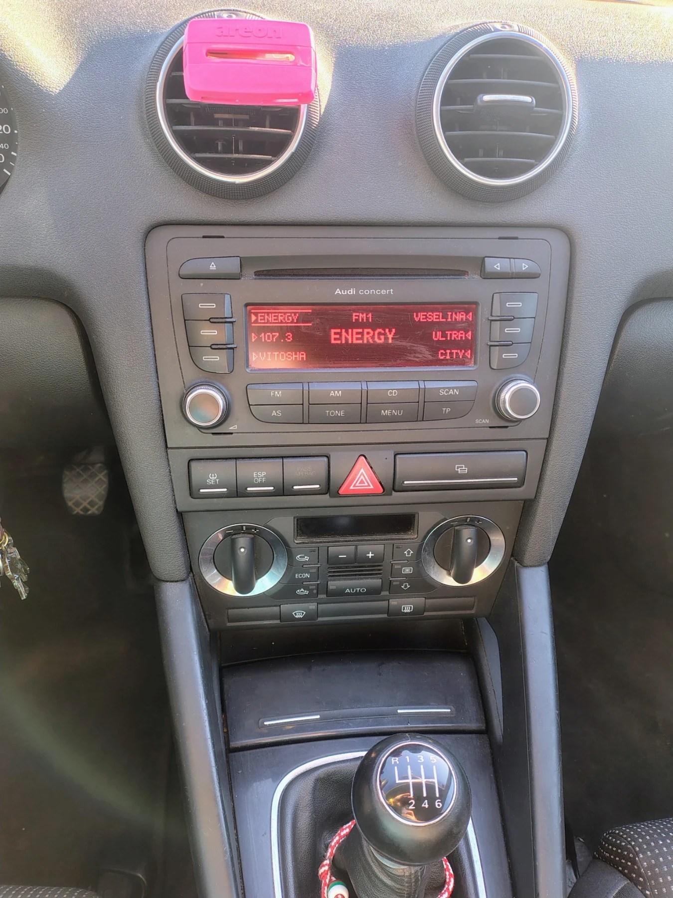 Audi A3 Sportback 2.0 tdi BMM , снимка 14 - Автомобили и джипове - 54321432