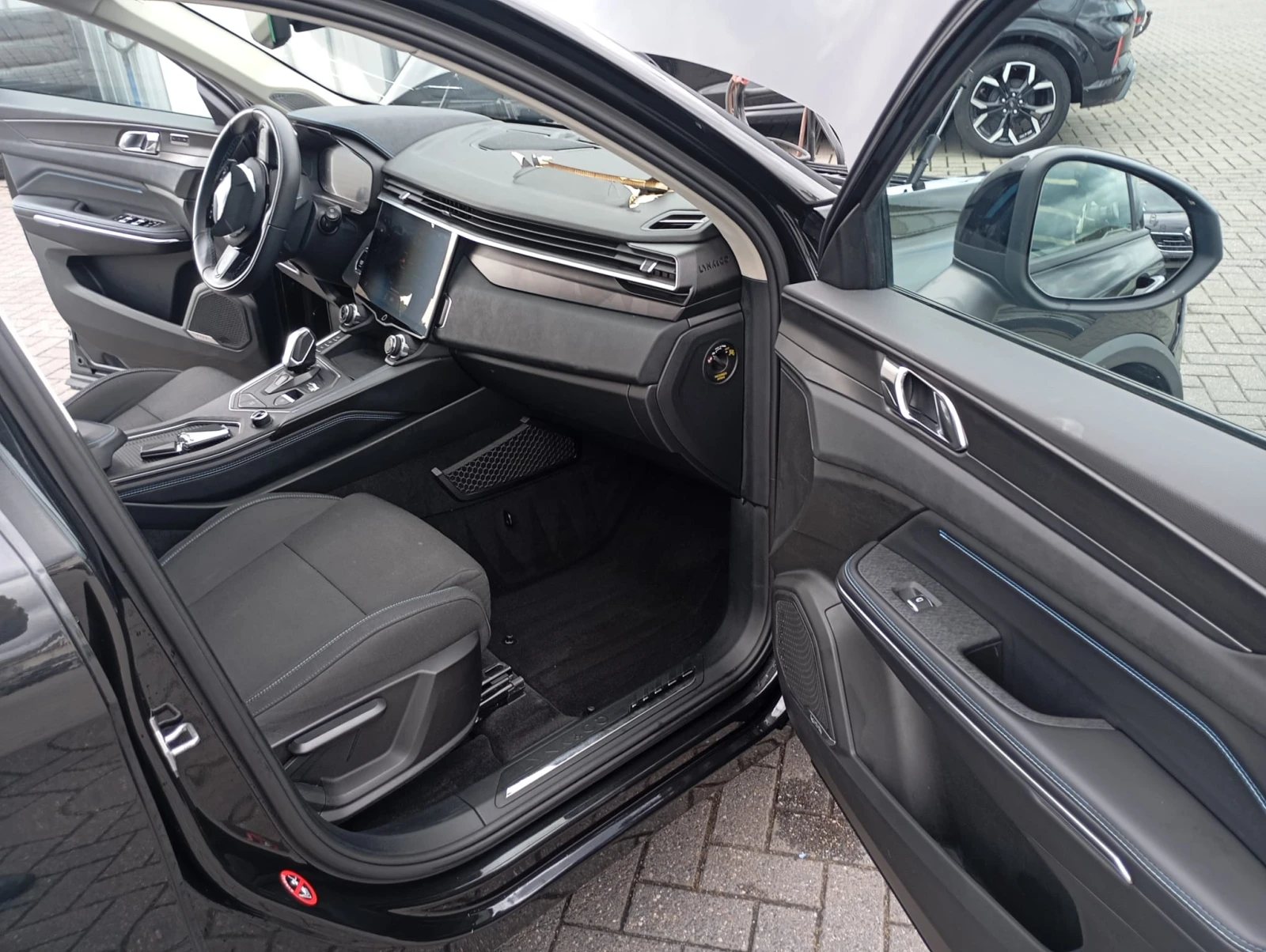 LynkCo 01 1.5 PLug In Hybrid | Mobile.bg � ����������� 6