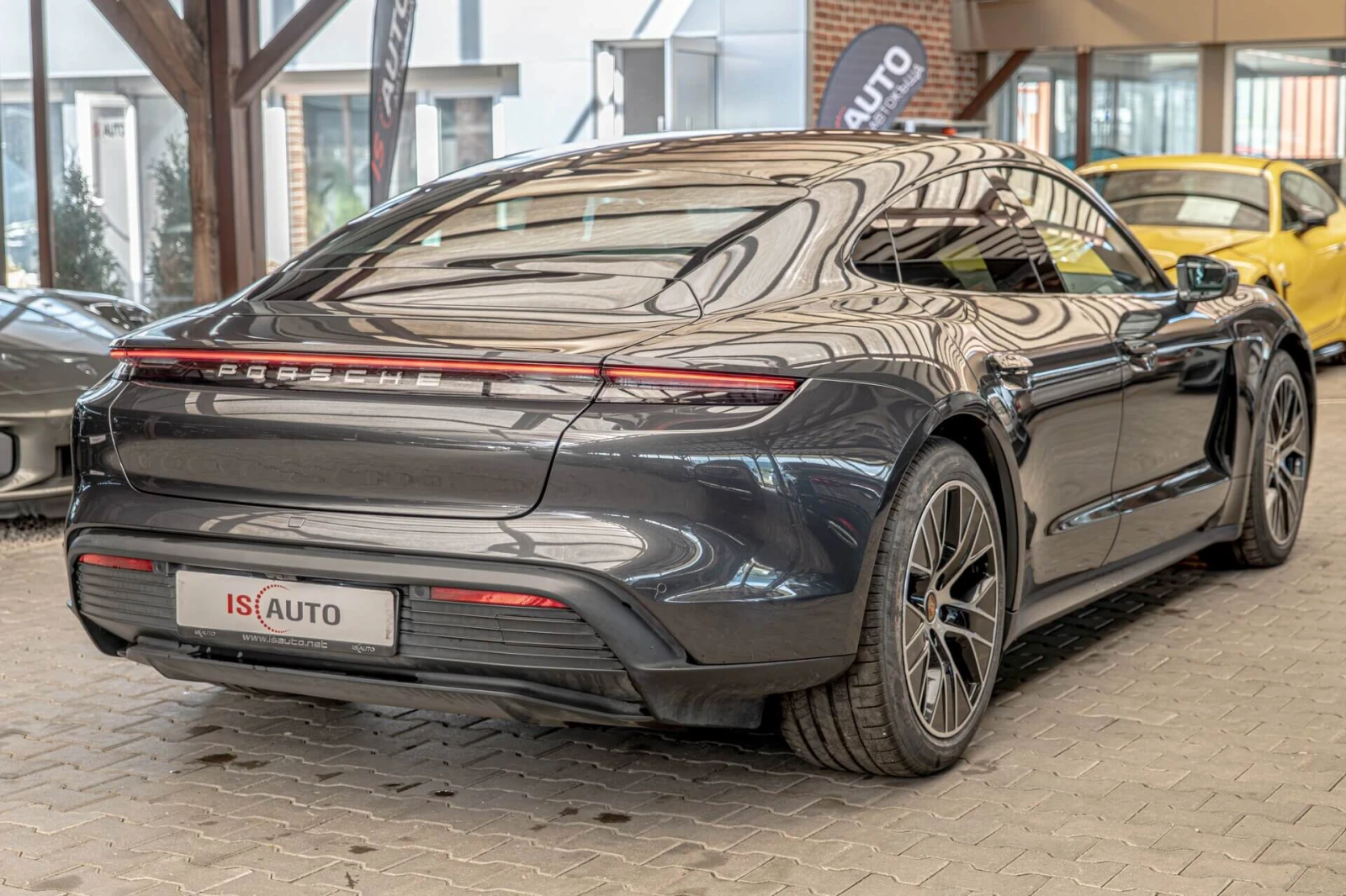 Porsche Taycan 4s Perf./PDLS/PESS/PVTS Plus/PASM/Камера 360/, снимка 6 - Автомобили и джипове - 54704337