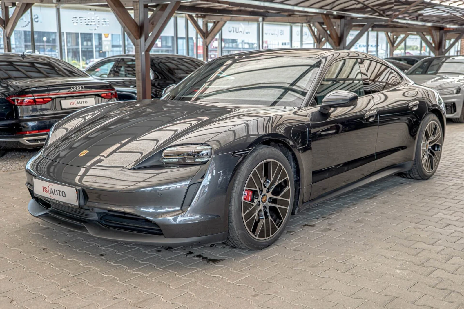 Porsche Taycan 4s Perf./PDLS/PESS/PVTS Plus/PASM/Камера 360/, снимка 3 - Автомобили и джипове - 54704337