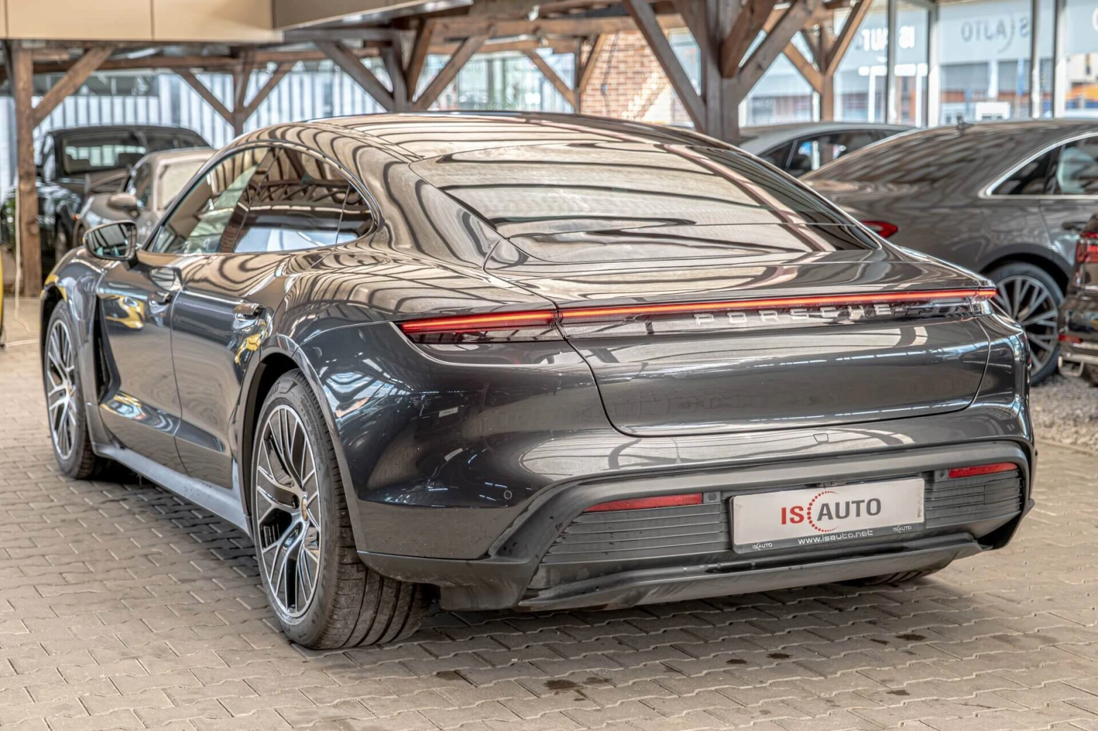 Porsche Taycan 4s Perf./PDLS/PESS/PVTS Plus/PASM/Камера 360/, снимка 5 - Автомобили и джипове - 54704337