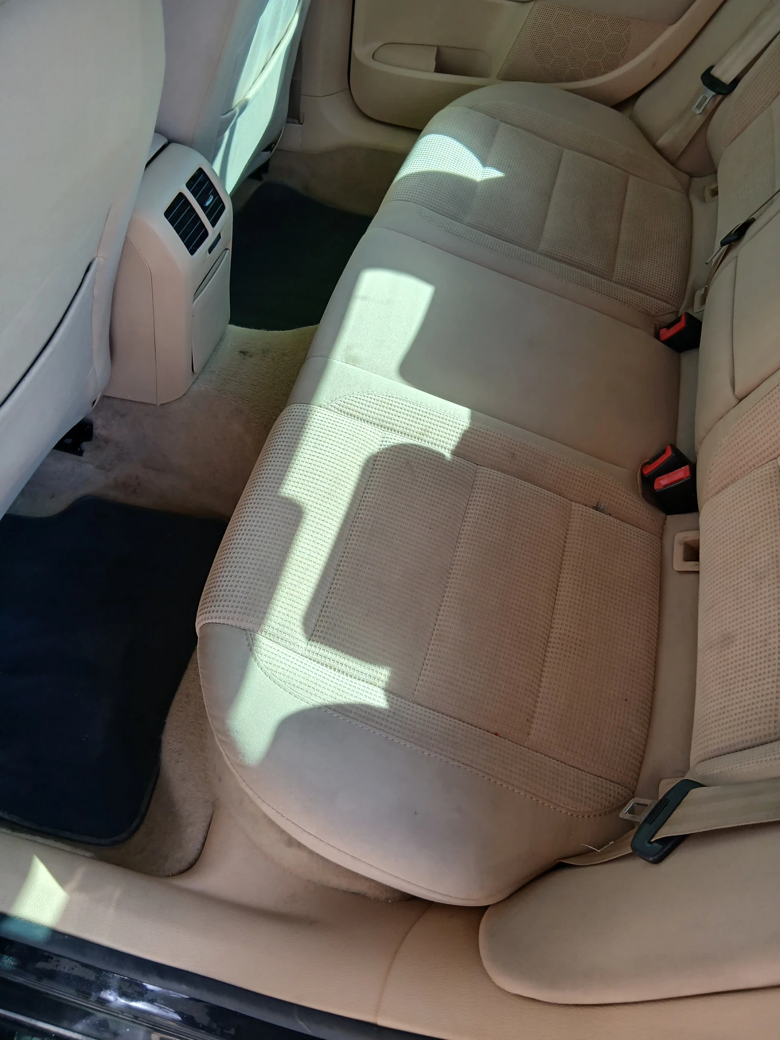 VW Jetta 1.6fsi, снимка 6 - Автомобили и джипове - 54766512