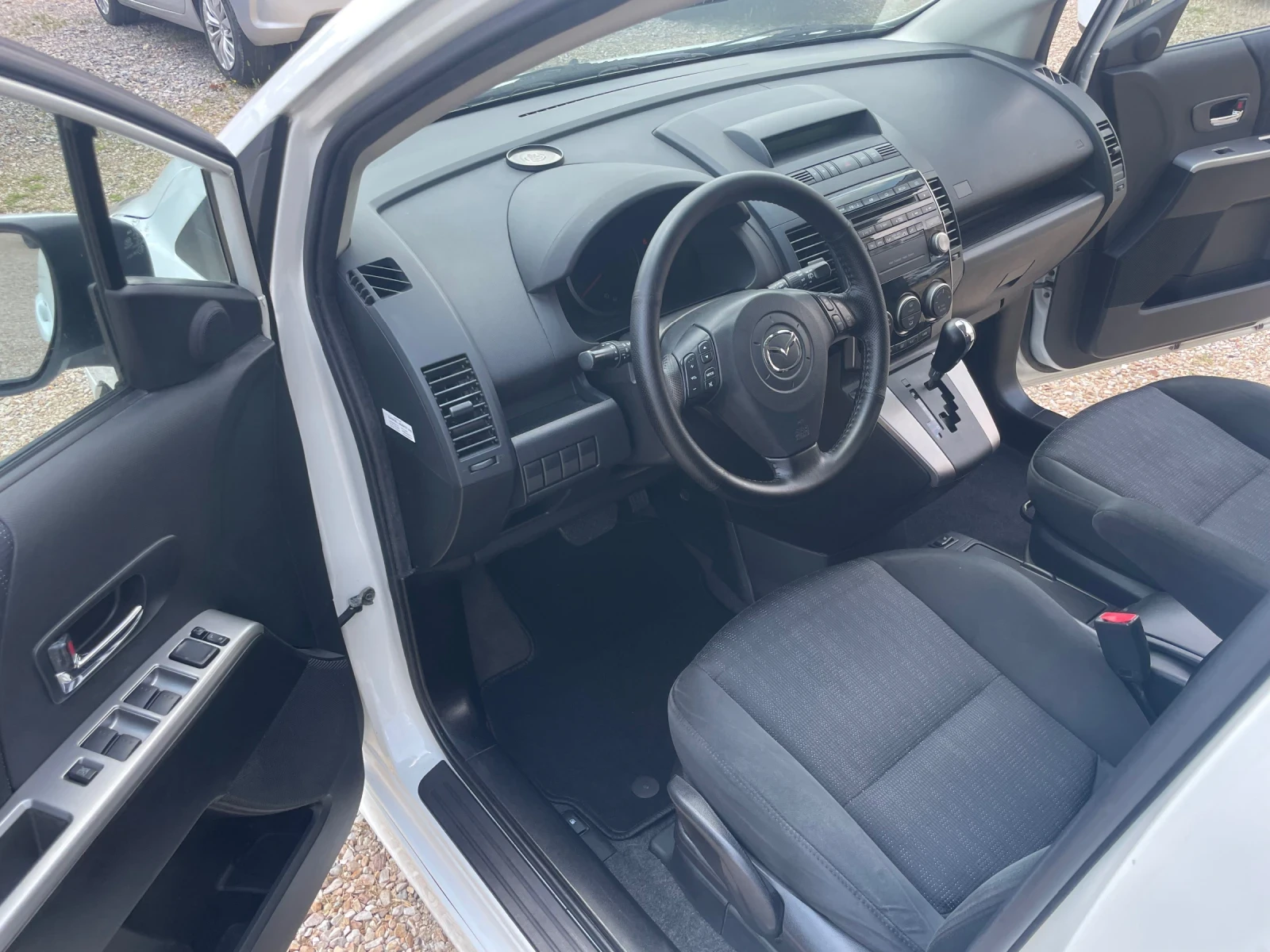 Mazda 5 2.0i-146к.с/7-Места/SPORT EDITION/ТОП СЪСТОЯНИЕ, снимка 8 - Автомобили и джипове - 54780788