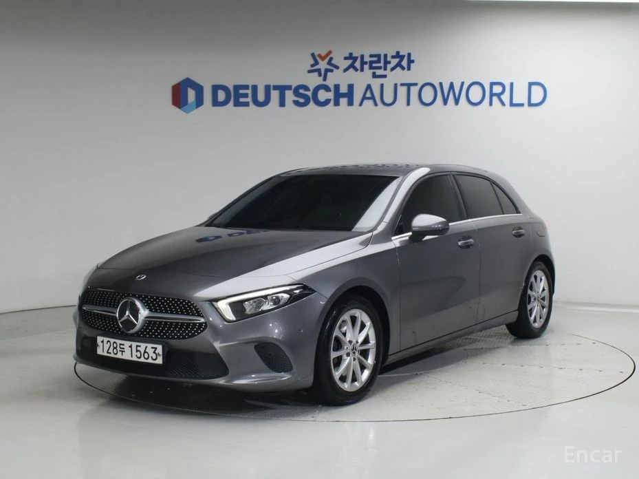 Mercedes-Benz A 220, снимка 2 - Автомобили и джипове - 54833329