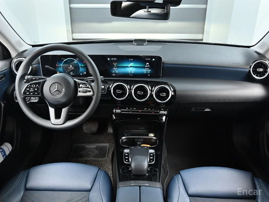 Mercedes-Benz A 220, снимка 7 - Автомобили и джипове - 54833329