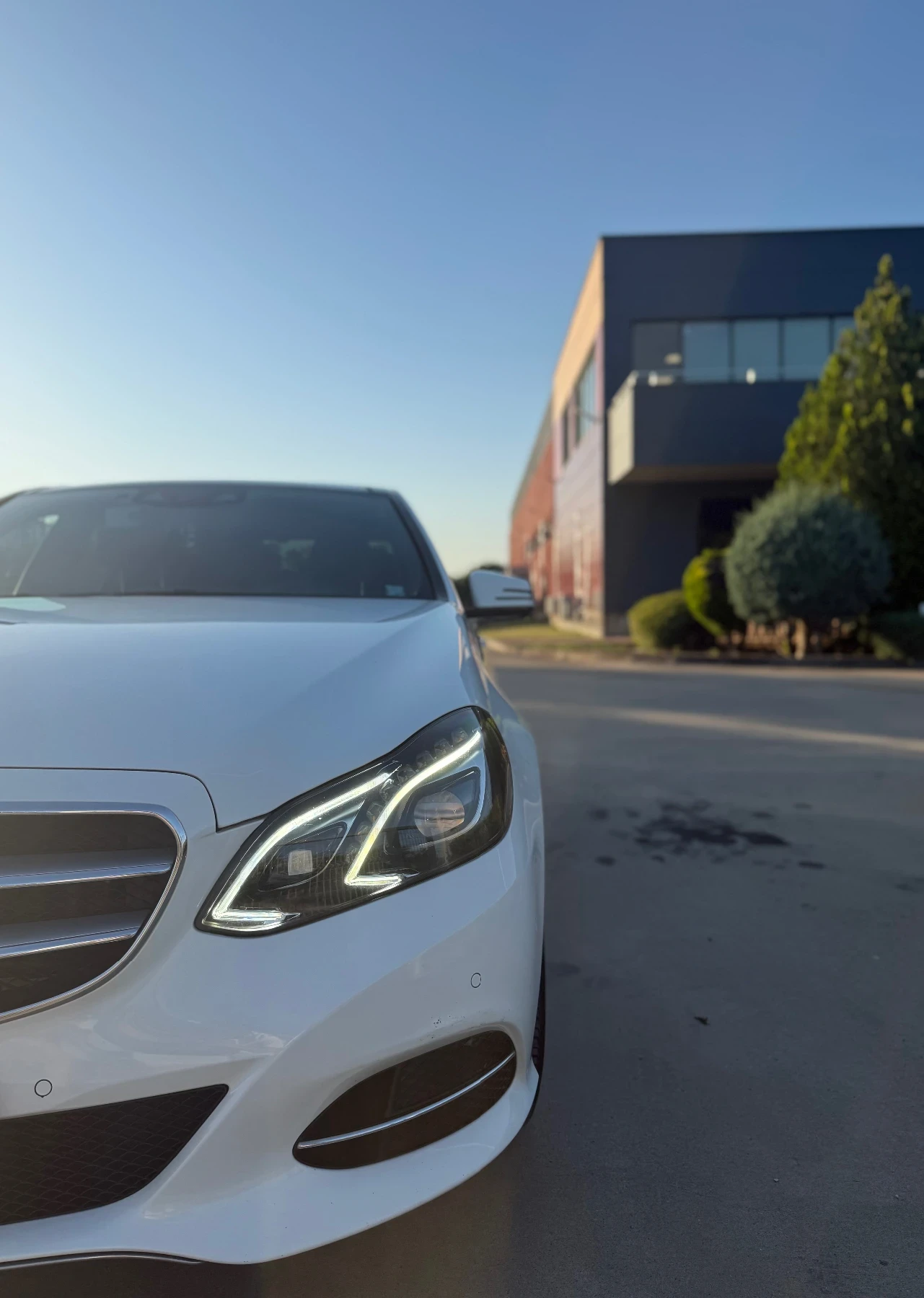 Mercedes-Benz E 250, снимка 3 - Автомобили и джипове - 55093692