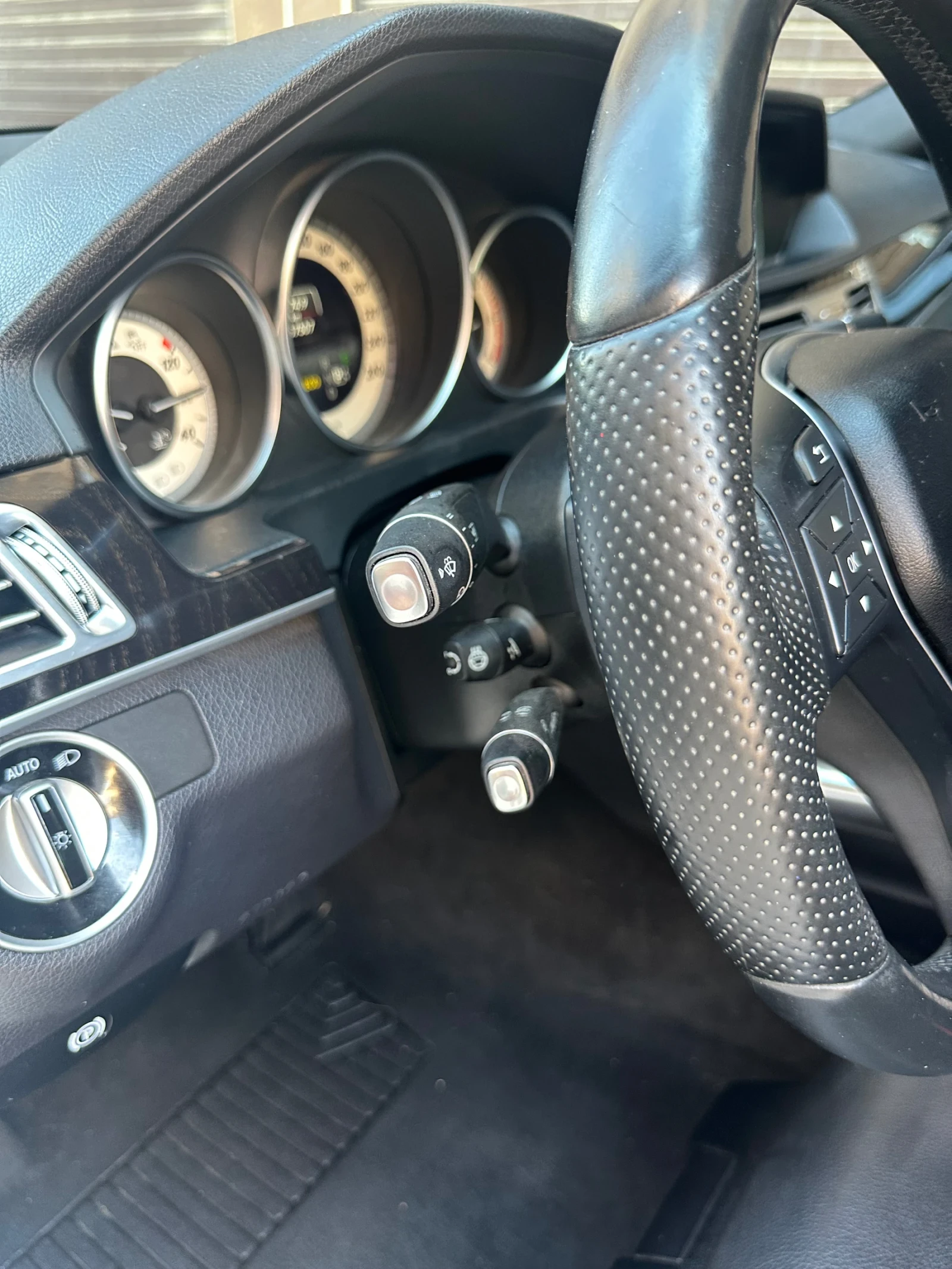 Mercedes-Benz E 250  Mercedes E250d FACELIFT 360* PANORAMA, снимка 14 - Автомобили и джипове - 55093692
