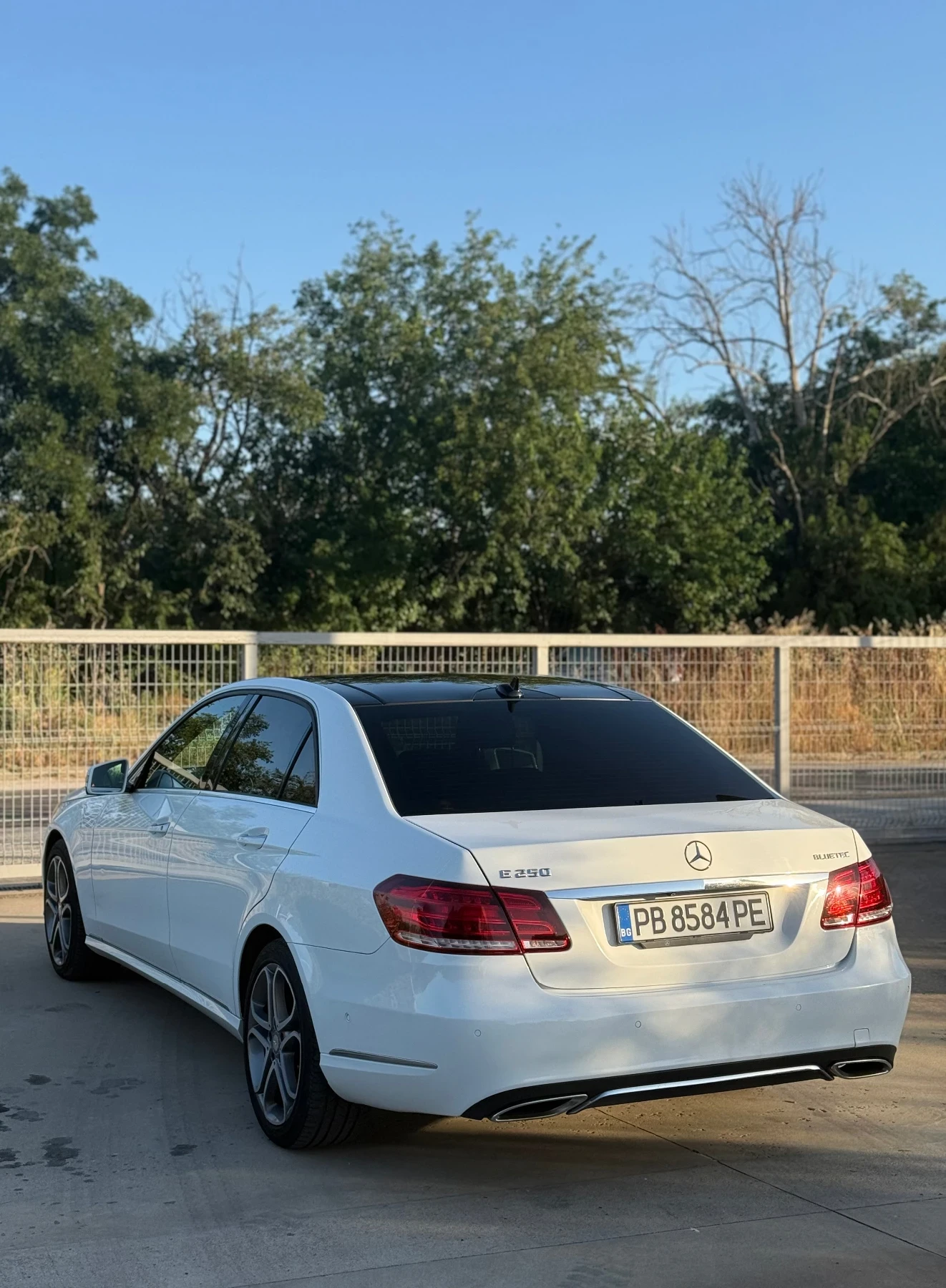 Mercedes-Benz E 250, снимка 4 - Автомобили и джипове - 55093692
