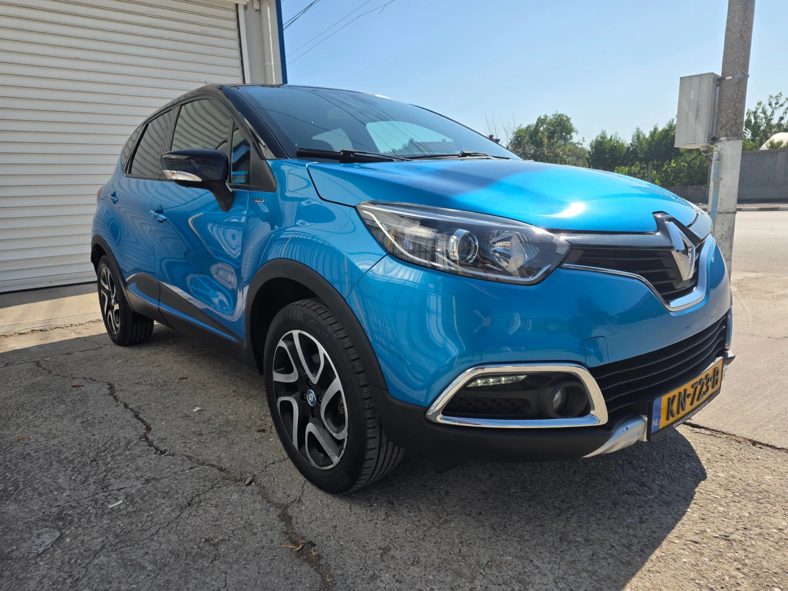 Renault Captur NAVI-КАМЕРА-SWISS, снимка 3 - Автомобили и джипове - 55390319