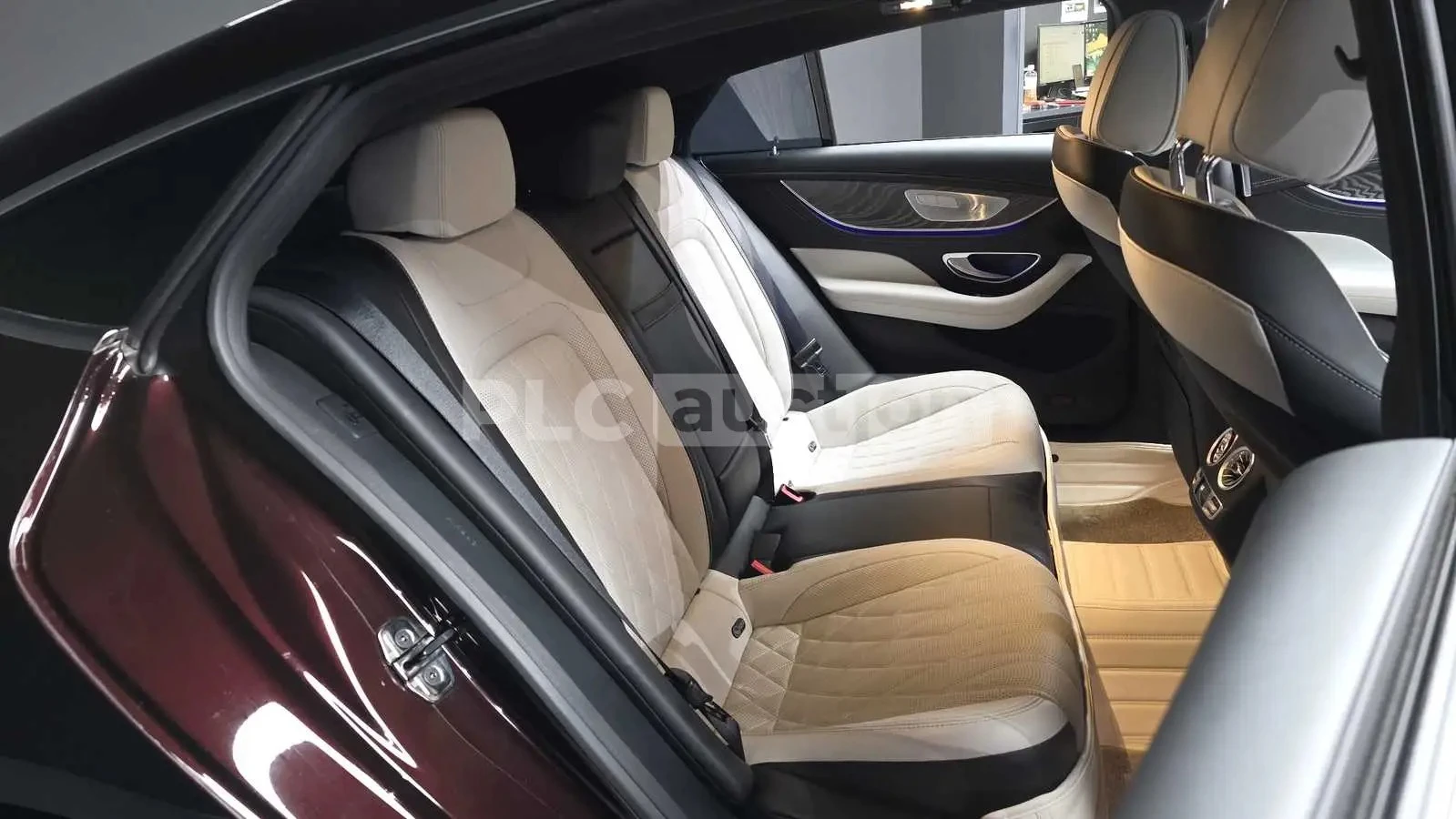 Mercedes-Benz GT 43 4Matic Special Edition , снимка 17 - Автомобили и джипове - 55396502