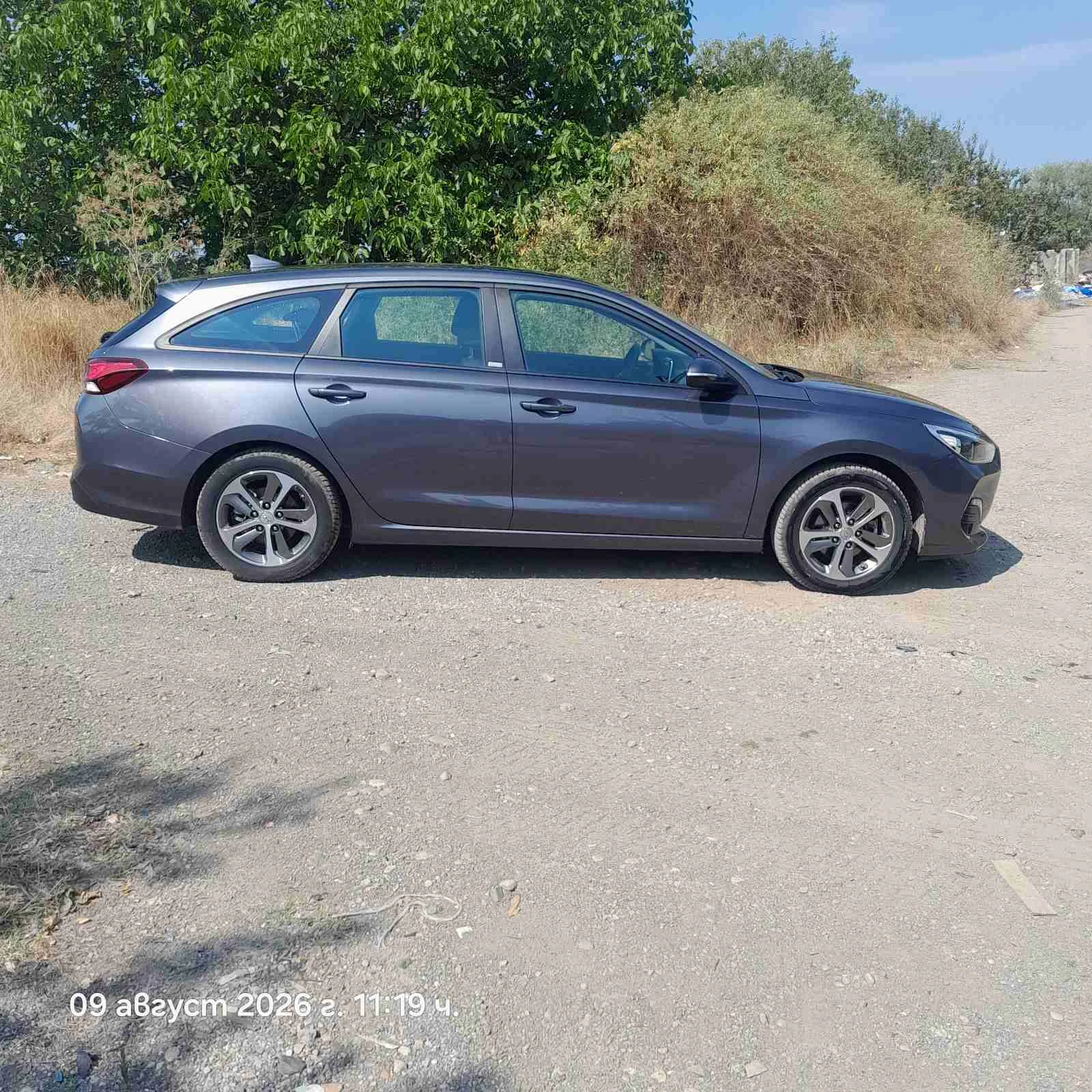 Hyundai I30 1.4 DOHC-101k.c., снимка 6 - Автомобили и джипове - 55617275