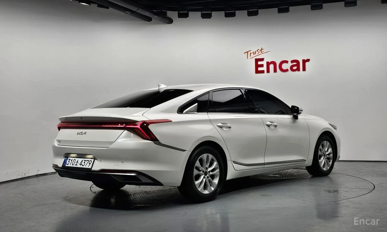 Kia K8 3.5* LPG* ОБДУХВАНЕ* 360КАМЕРА* LANE* ASSIST* ПОДГ, снимка 2 - Автомобили и джипове - 55743101