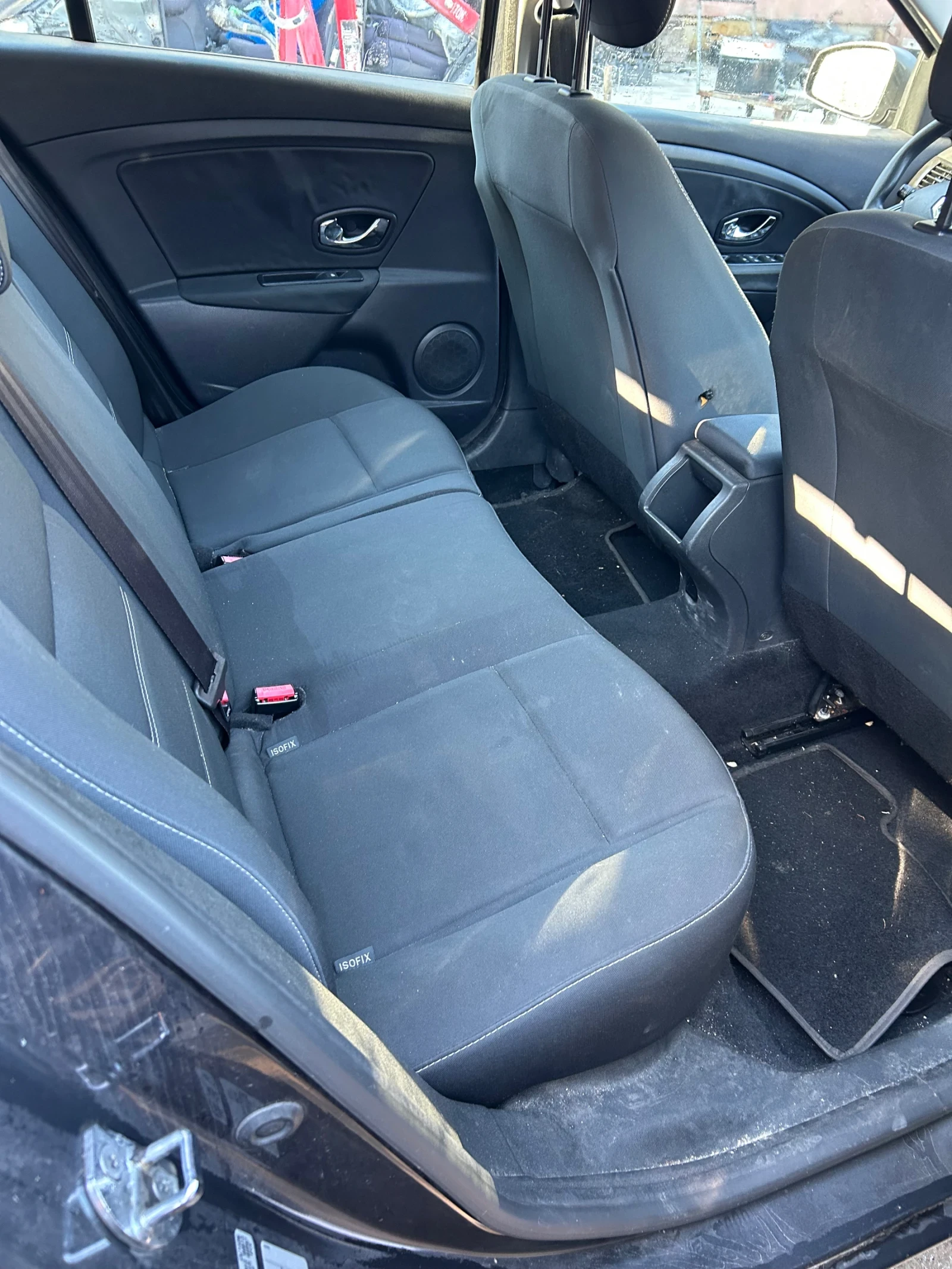 Renault Megane 1.5 dci, снимка 7 - Автомобили и джипове - 55989875