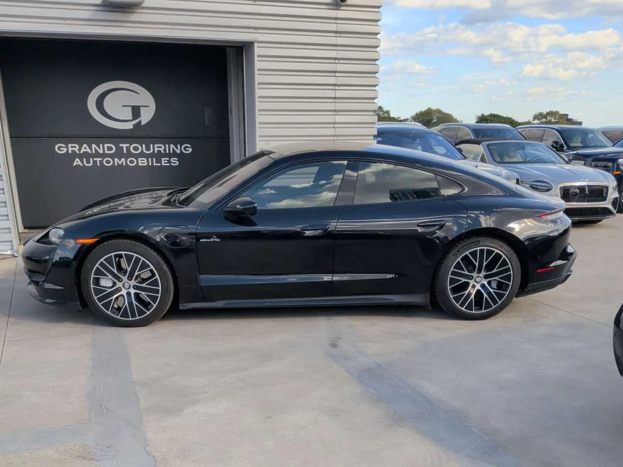Porsche Taycan * Turbo * CARFAX * ����� �� ����������� | Mobile.bg � ����������� 2