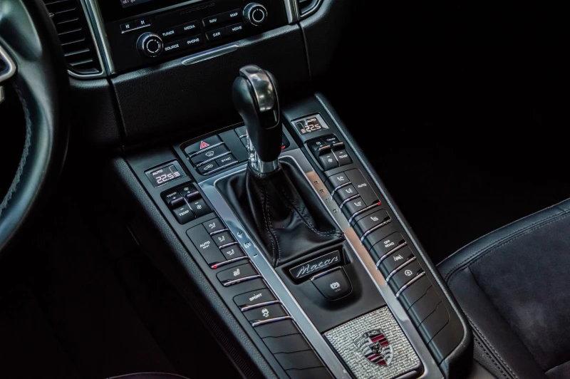 Porsche Macan 2.0 PDK Swarovski Pack, снимка 8 - Автомобили и джипове - 52480300
