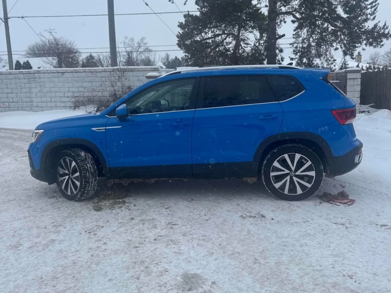 VW Taos Highline  CARFAX, снимка 2 - Автомобили и джипове - 53338912