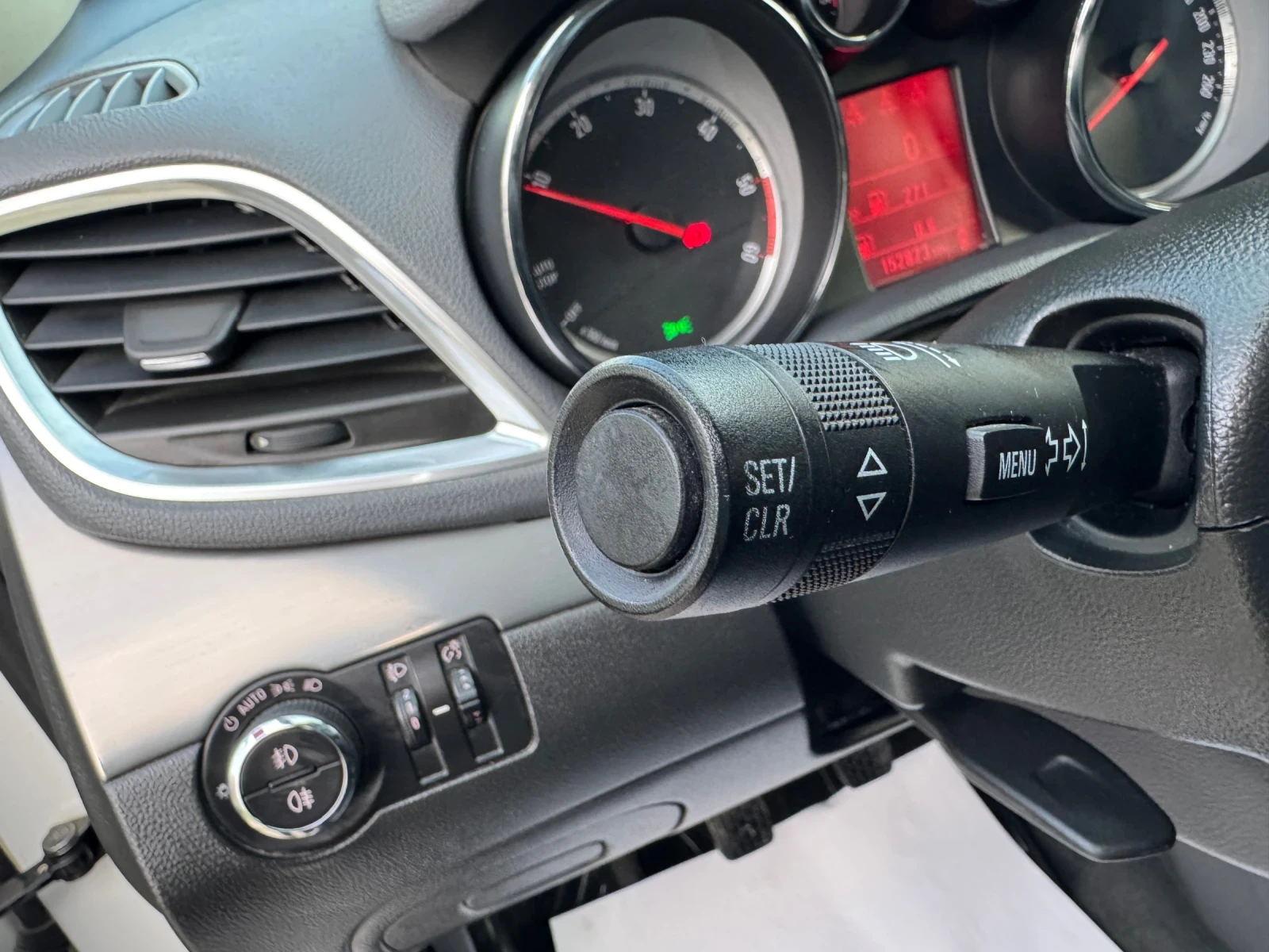 Opel Mokka 1.7CDTI;:4x4;:КОЖА;:Всички екстри !!! - изображение 10
