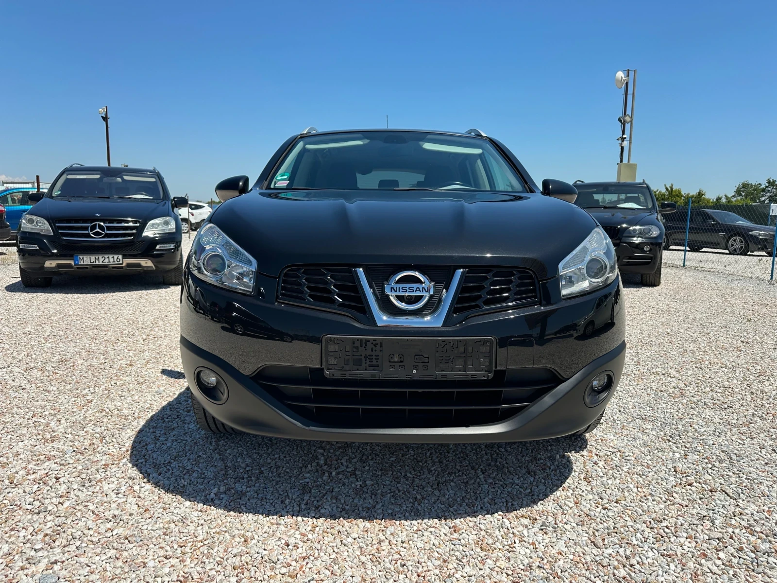 Nissan Qashqai 1.6, НАВИ, ПАНОРАМА, 360 КАМЕРА, ТОП!!! - изображение 2