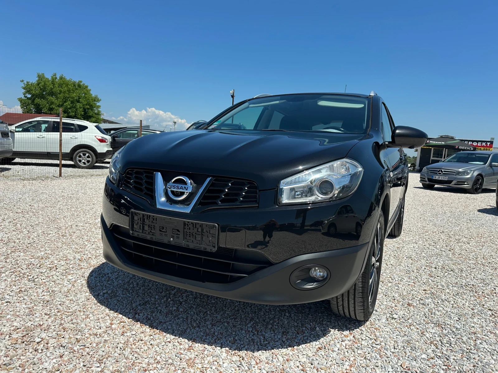 Nissan Qashqai 1.6, НАВИ, ПАНОРАМА, 360 КАМЕРА, ТОП!!! - изображение 3